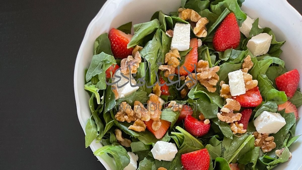 Spinach Strawberry Salad